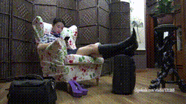 【KM摄影】1080P-284 陆瑶东航修长裸足高跟长靴换鞋