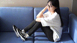 【袜啵啵】NO.055 稚予-斯凯奇运动鞋、白棉袜、黑棉袜