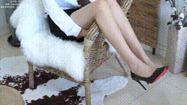 【袜啵啵】NO.111 小甜豆-高跟鞋、油亮肉丝