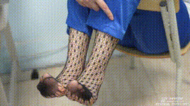 【袜啵啵】NO.375 小甜豆-高跟鞋、黑色蕾丝网袜、校服裤里丝（花絮版）