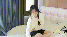 【袜啵啵】NO.368 甜甜圈-运动鞋、白棉袜、油亮肉丝（花絮版）