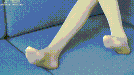 【袜啵啵】NO.408 小甜豆-高跟鞋、厚肉丝、丝袜和裸足踩奶油蛋糕和泡芙剧情（仅花絮剧情版）