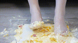 【袜啵啵】NO.512 甜甜圈-高跟鞋、油亮薄白丝（脚尖透明款）、袜踩奶油蛋糕剧情（剧情版）