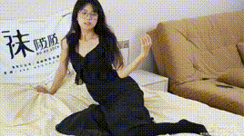 【袜啵啵】NO.511 奶油-平底鞋、厚黑丝、做瑜伽动作时老头乐挠脚剧情（超长花絮版）