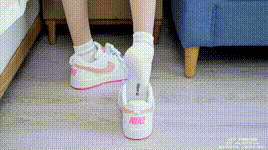 【袜啵啵】NO.454 稚予 白棉袜、肉丝（仅打底）、板鞋（花絮版）