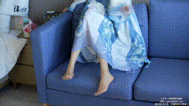 【袜啵啵】NO.564 稚予 汉服、高跟鞋、薄肉丝（脚尖透明款）、穿着袜子踩西瓜剧情