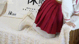 【袜啵啵】NO.545 奶油 白色马丁靴、厚白丝、jk制服、瑜伽动作时用老头乐挠脚剧情