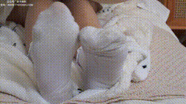 【甜予摄影】NO.057 鱼鱼-制服、透明高跟鞋、自然穿脏白棉袜、裸足