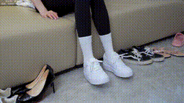 【甜予摄影】NO.179 珞珞-高跟鞋2双（黑色、透明）、板鞋3双、人字拖、白棉袜5双 _1