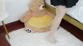 【物恋传媒】NO.2557 米米 高跟长靴、薄白丝、JK制服、皮手套