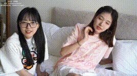 【袜啵啵 】1080P-NO.100 小甜豆与稚予-板鞋、肉丝、脚对脚互动剧情