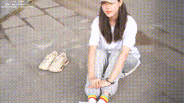 【袜啵啵】1080P-NO.012 泡芙-运动鞋、白棉袜、裸足