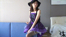 【袜啵啵 】1080P-NO.045 小甜豆 小魔女装、高跟凉鞋、油亮黑丝（积分限定）封面图