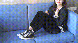 【袜啵啵 】1080P-积分限定作品 NO.020 小甜豆-匡威帆布鞋、粉色棉船袜 （花絮版）