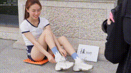 【袜啵啵 】1080P-NO.028 小米-运动鞋、白棉袜、裸足封面图