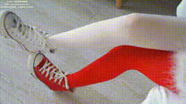 【袜啵啵】1080P-NO.152 稚予-圣诞服、帆布鞋、厚白丝、厚红丝封面图