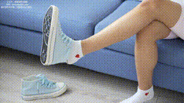 【袜啵啵】1080P-NO.301 奶油-两双板鞋、白棉袜、短黑丝、裸足