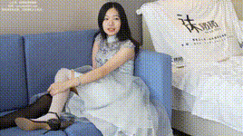 【袜啵啵】1080P-NO.356 小甜豆-高跟鞋、黑白丝大腿袜（脚尖加固款）、丝袜踩奶油蛋糕和果冻剧情 （剧情花絮版）封面图