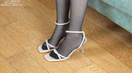 【袜啵啵】1080P-NO.411 甜甜圈-高跟鞋、高跟凉鞋、黑丝（脚尖加固款）（花絮版）封面图