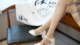 【袜啵啵】1080P-NO.374 稚予-高跟鞋、肉丝（脚尖微加固款）、仅花絮版视频含有水打湿丝袜剧情（花絮版）封面图