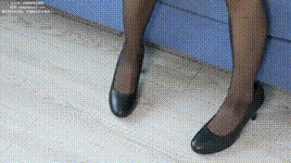 【袜啵啵】1080P-NO.436 糯米-OL制服、两双平底鞋、薄黑丝（脚尖透明款）、厚肉丝（花絮版）封面图