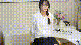 【袜啵啵】1080P-NO.368 甜甜圈-运动鞋、白棉袜、油亮肉丝（花絮版）封面图