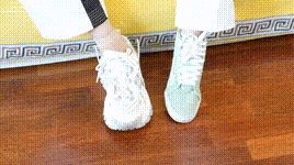 【袜啵啵】1080P-NO.549 小甜豆甜甜圈 运动鞋、帆布鞋、肉丝、棉袜、裸足、跆拳道打斗剧情封面图