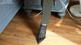 【袜啵啵】1080P-NO.529 甜甜圈-高跟鞋、短黑丝（脚尖加固款）、裸足、半蹲半脱袜子剧情（花絮版）封面图