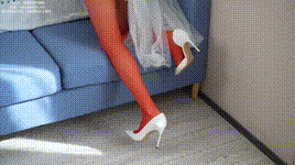 【袜啵啵】1080P-NO.478 芝士 两双高跟鞋、黑丝（脚尖微加固款）、红丝（花絮版）封面图