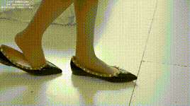 【袜啵啵】1080P-NO.575 香菜-平底鞋、薄灰丝（脚尖加固款）、银行制服、穿鞋走路挑鞋部分偏多封面图