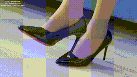 【袜啵啵】1080P-NO.579 小甜豆-高跟鞋、咖啡丝（脚尖加固款）、空姐制服封面图