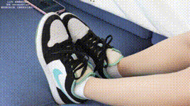 【袜啵啵】1080P-NO.574 稚予 板鞋、白棉袜、薄肉丝（脚尖透明款）封面图