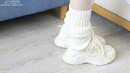 【袜啵啵】1080P-NO.548 糯米 运动鞋、堆堆袜套、薄白丝、jk制服封面图