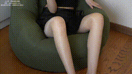 【袜啵啵】1080P-NO.592 小甜豆 高跟鞋、高跟凉鞋、油亮薄肉丝（脚尖透明款）、油亮薄黑丝（脚尖透明款）、裸足、裸足拓印脚印剧情封面图