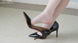 【袜啵啵】1080P-NO.544 甜甜圈 高跟鞋、油亮薄白丝、裸足、踩小人和奶油泡芙剧情封面图