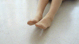 【袜啵啵】1080P-NO.619 甜甜圈 高跟凉鞋、薄肉丝、裸足封面图