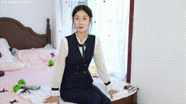 【物恋传媒】No.2578 水蜜桃-高跟鞋、薄黑丝、银行制服、裤里丝封面图