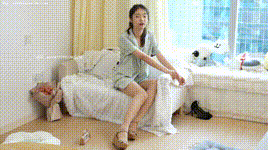 【物恋传媒】No.2606 青提-三双高跟鞋、薄肉丝、裸足封面图