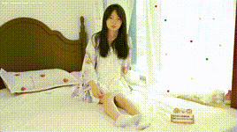 【物恋传媒】No.2715 萌萌-木屐、薄黑丝、纯白棉袜封面图